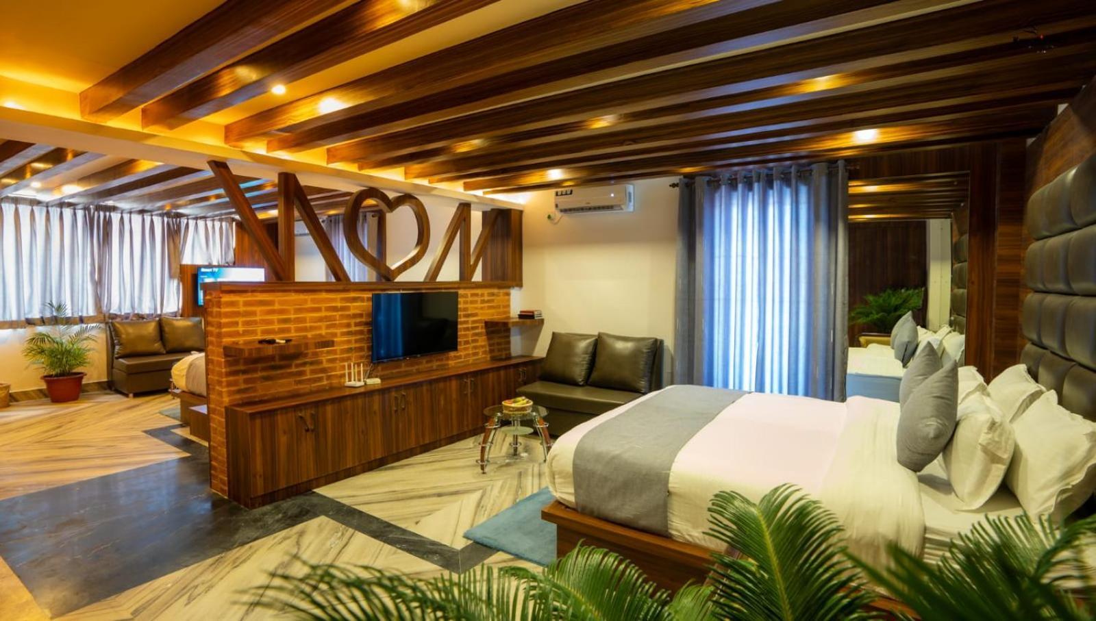 Kumari Star Inn ポカラ エクステリア 写真